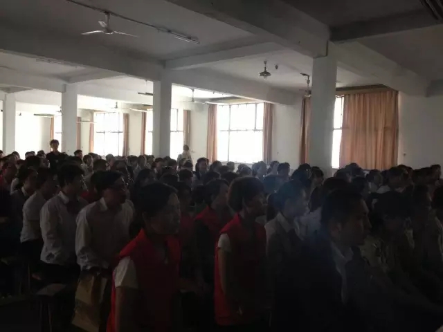 五馬新時(shí)代快訊 | 山東健康教育委員會(huì)專家來(lái)我商廈授課！